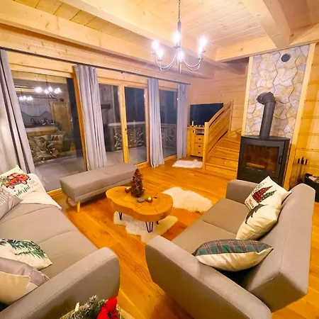 Luxury Krisowa 木屋 Sierockie
